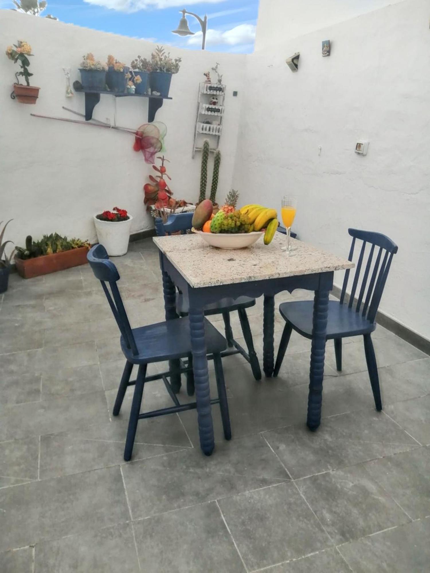 Вілла Cozy House In El Golfo + Terrace Екстер'єр фото